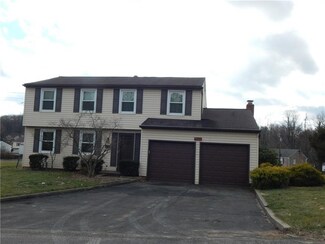 711 Shady Dr, Trafford, PA 15085