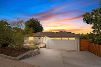 310 Bluff Way, Oceanside, CA 92054