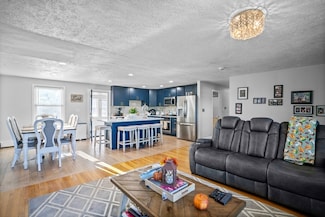 305 Walnut St, Saugus, MA 01906