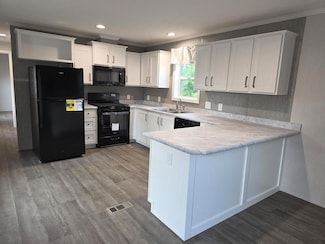 55 Sawyer Rd, Hampden, ME 04444