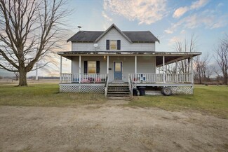 2492 S Ferris Rd, Sumner, MI 48889