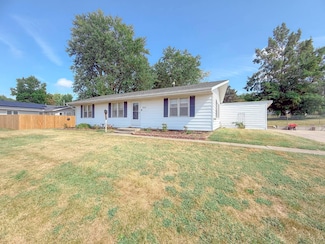 610 S Jackson St, Pittsfield, IL 62363