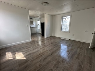 210 N Main St Unit 2R, Woonsocket, RI 02895