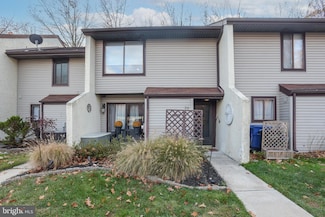 20 Azalea La, Mount Laurel, NJ 08054