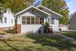 1507 44th St, Des Moines, IA 50311