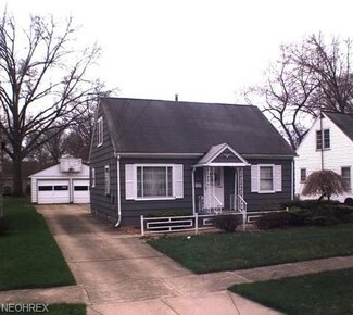 1691 Bradford St NW, Warren, OH 44485
