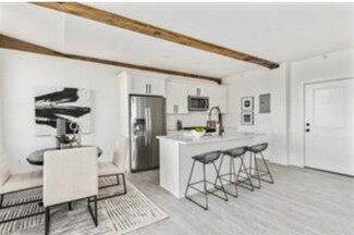 50 Ashburton St Unit 2, Providence, RI 02904