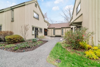 89 Heritage Village Unit D, Southbury, CT 06488