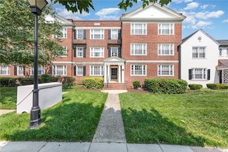 24 W Locke Ln Unit 1, Richmond, VA 23226