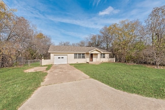 119 Lewis Ln, Haslet, TX 76052