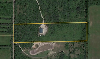 42833 40th St, Paw Paw, MI 49079