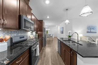 143 Swain St, Clayton, NC 27527