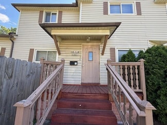 466 Elm St, Wyandotte, MI 48192
