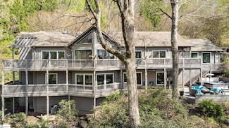 119 Foxboro Rd, Travelers Rest, SC 29690