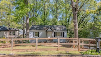 2162 Doris Dr, Decatur, GA 30034