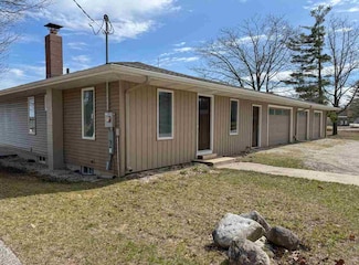 26330 Back Hwy, Beaver Island, MI 49782