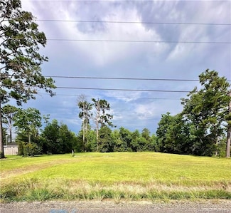 1425 Hollyvale Dr, Lake Charles, LA 70611