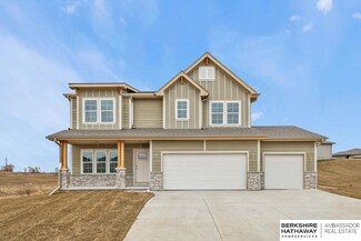 11104 Pintail Dr, Papillion, NE 68046