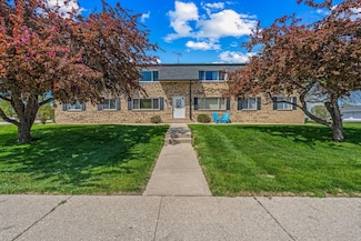 10340 W Whitnall Edge Dr Unit 201, Franklin, WI 53132