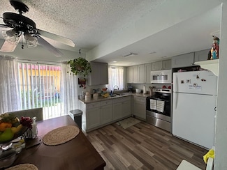 2602 NW 52nd Ave Unit B-15, Lauderhill, FL 33313