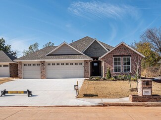 7051 Richardson Ct, Warr Acres, OK 73132