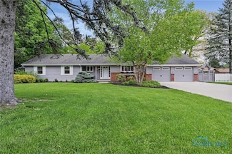125 Carolin Ct, Perrysburg, OH 43551