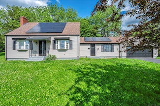75 Carll Rd, Middletown, CT 06457