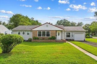 697 Park Rd, Mays Landing, NJ 08330