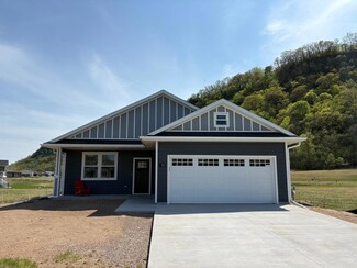 585 Cedar Dr, Lake City, MN 55041