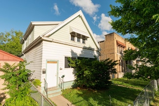 3892 N Port Washington Rd, Milwaukee, WI 53212