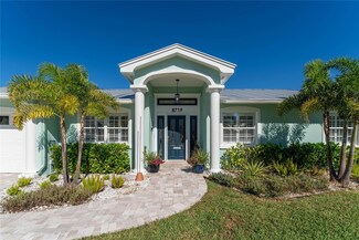 8719 Palisades Dr, Tampa, FL 33615