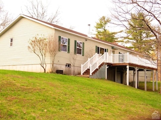 239 Ingalside Rd, Greenville, NY 12083