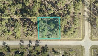 3703 E 7th St, Lehigh Acres, FL 33972