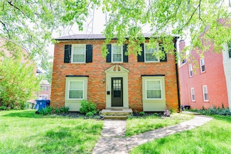 1060 E Linden Ave, Saint Louis, MO 63117