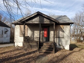 8615 Mary Ave, Saint Louis, MO 63134