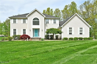 570 Stoneybrook Ln, Canfield, OH 44406