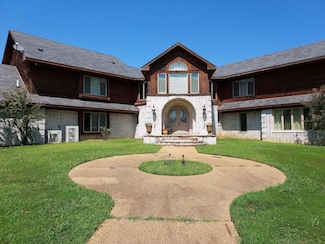 1325 Greenwood Ridge, Charleston, MS 38921