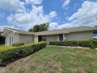 3137 Lariat Ln, Garland, TX 75042