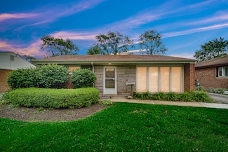 17213 Park Ave, Lansing, IL 60438
