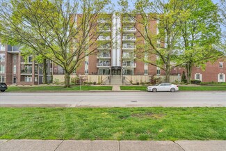 405 W University Ave Unit 302, Champaign, IL 61820