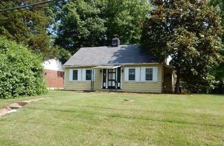 2363 Gardner Dr, Saint Louis, MO 63136