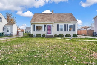37 Rossiter Ave, Depew, NY 14043