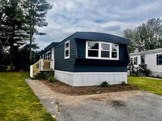 92 Buckingham Dr, Westbrook, ME 04092