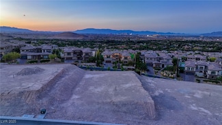 22 Mountain View Dr, Las Vegas, NV 89141