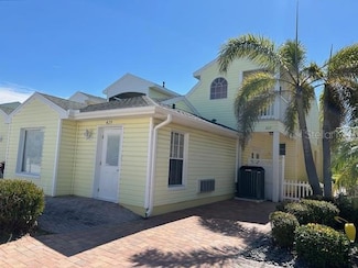 429 Grant St, Dunedin, FL 34698
