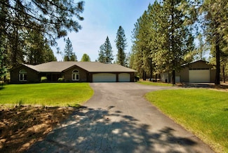 3704 E Pineland Rd, Colbert, WA 99005