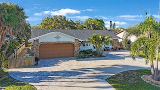 22 Oak Ave, Palm Harbor, FL 34684