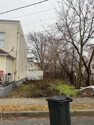 11825 154th St, Jamaica, NY 11434