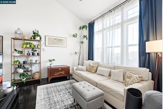 6071 Old Quarry Loop, Oakland, CA 94605