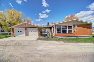 304 11th Ave E, Polson, MT 59860